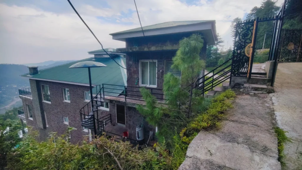 Dr. Muzaffar Gill Residence